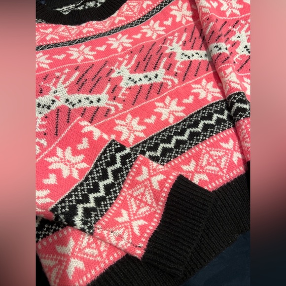 Fair Isle Holiday Sweater Cozy Pink Black White Womens Medium Overszed Christmas - Picture 4 of 5